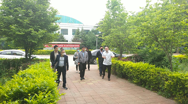 水利閥門(mén)客戶考察